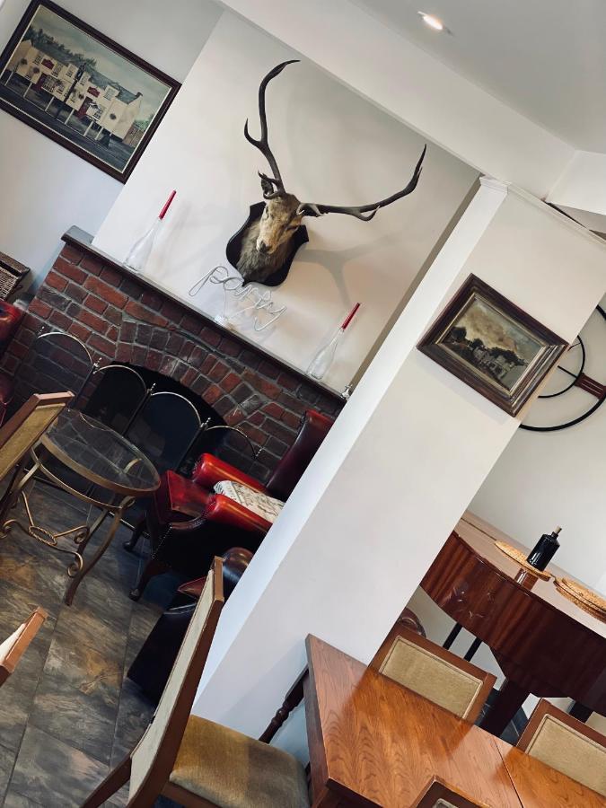 The White Stag Couette-café *